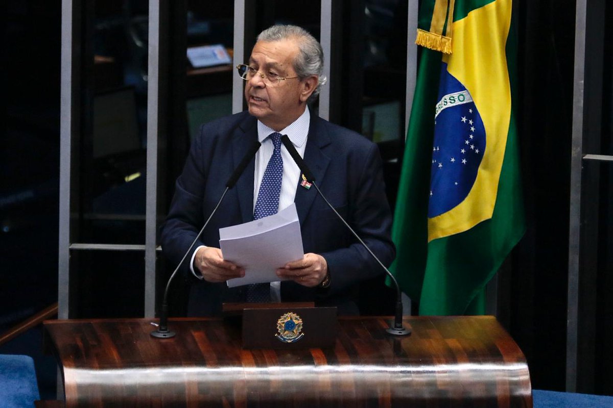 Senador Jayme Campos (MT) sobre sua emenda acatada pelo relator da #PECParalela da Previdência, <a href="/tassojereissati/">Tasso Jereissati</a>: "A ideia é criar um benefício universal para todas as crianças brasileiras, de custo fiscal neutro, tal como já existe em 17 dos 28 países da União Europeia".