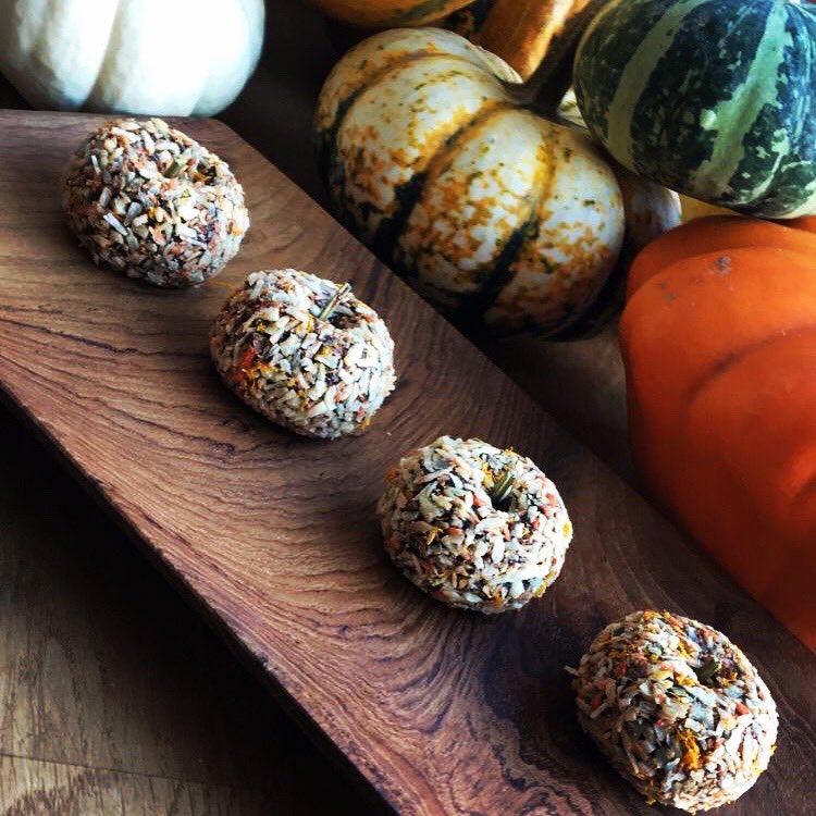🎃Just for Halloween Week...

Beo Mini Pumpkin Petit Fours: Orange, Chocolate + Coconut.

Open for dinner: 
Wednesday-Saturday 17:00-23:00
Sunday 15:00-21:00

Open for lunch:
Monday-Friday 11:00-15:00

For bookings: info@beokitchen.ie
01 5555 291 
beokitchen.ie/reservations