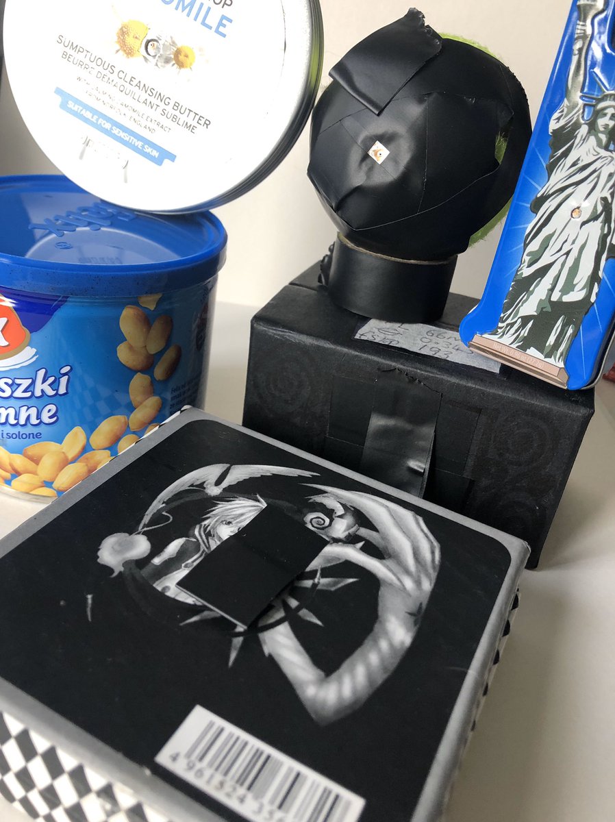 f164KyLewis's tweet photo. This Saturday late morning it’s #pinhole time in #coventgarden @VANS_Europe in assoc. with @KesselsKramerUK #vanscoventgarden let’s fill #nealstreet with #pinolers in a #popupdarkroom https://t.co/TQYvD805lY