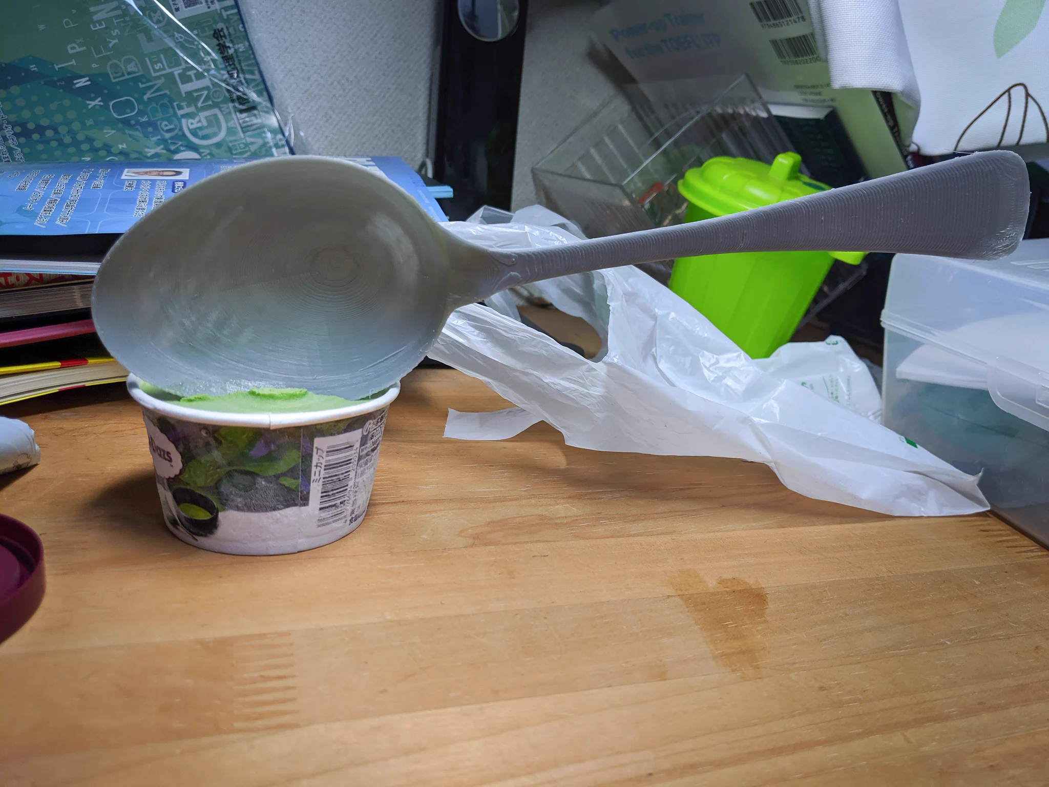アイスを買ったけどスプーンが付いていなかった！？スプーンを自作してみた結果www