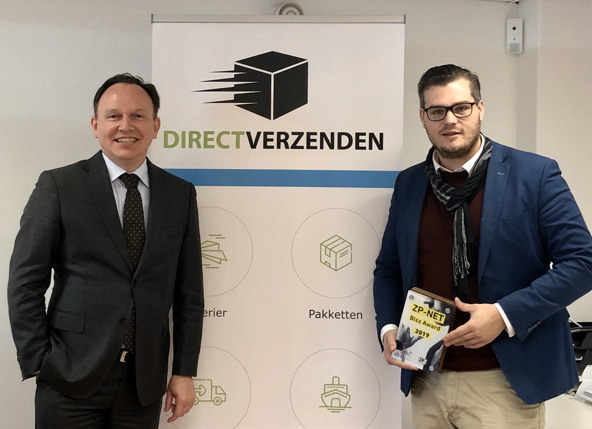 Wethouder <a href="/apreinders/">Ap Reinders</a> bracht vanochtend een bezoek aan DirectVerzenden in Nieuw-Vennep. Eigenaar Jeroen van Hell was onlangs de trotse winnaar van de <a href="/ZPHoofddorp/">ZP-NET</a> BIZZ Award. Sinds kort is DirectVerzenden ook een werkleerbedrijf!