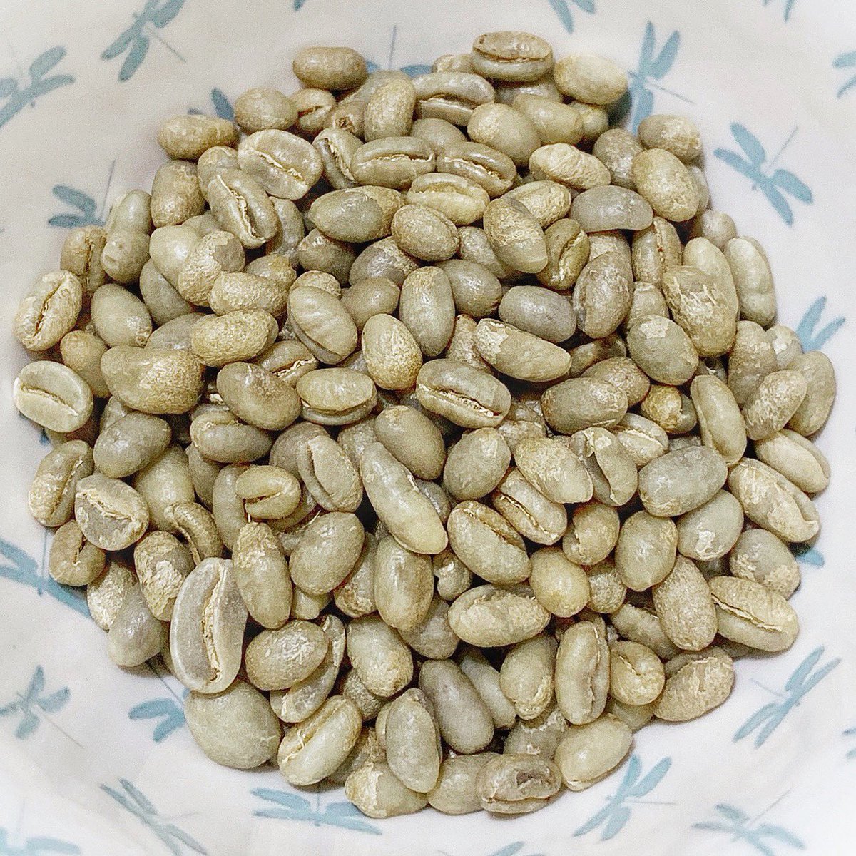 lmcstatesville's tweet photo. Peaberry coffee beans (unroasted).
These little guys are from Rwanda. Look for them instore later this week..
..
#peaberry #coffee #unroasted #specialtycoffee #coffeeroaster #craftcoffee #smcstatesville #Rwanda https://t.co/UpeLW2OHVC