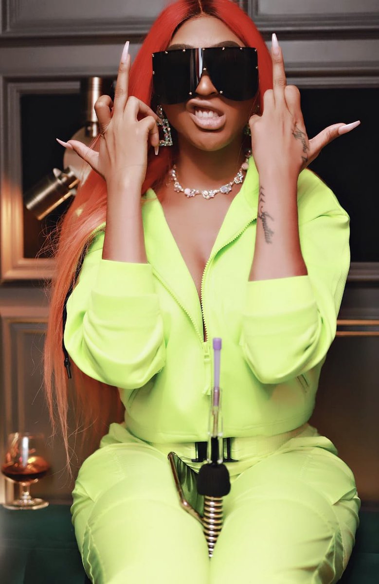 Vickykhosana's tweet photo. #TheUltimateCubanParty with @Nadia_nakai ms Bragga at the convention centre grounds on Saturday🔥🔥grab your VIP ticket now and be a boss,naaah meaan?💃🏻💃🏻squaa💃🏻🔥come one come all
@cubanlinx_ls
@swat_int 
@DjSpane https://t.co/MBBEkEsaxj