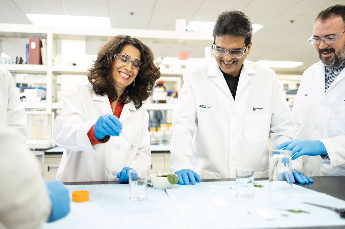 O Xrhsths Milind Pant Sto Twitter Had A Great Time With The R D Team And Chief Innovation And Science Officer Anouchah Sanei They Are Brilliant We Did Chromatography Tests On Spinach To