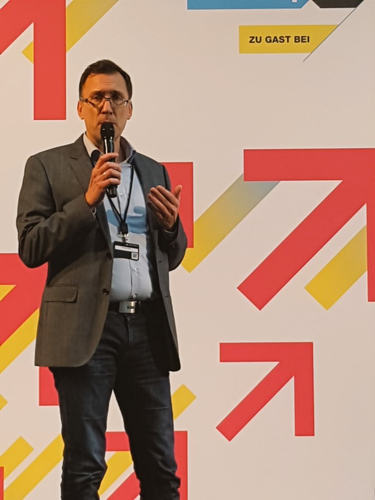 Innovation World Cup® Series (@iwcnavispace) on Twitter photo Scan-free intralogistics with lift trucks and AGV? The stage is yours Micheal Wack, CEO of @identproMTI to showcase the 3D Tracking System identplus! <a href="/StartupCon_cgn/">StartupCon Digital</a> Scan-free intralogistics with lift trucks and AGV? The stage is yours Micheal Wack, CEO of @identproMTI to showcase the 3D Tracking System identplus! <a href="/StartupCon_cgn/">StartupCon Digital</a>