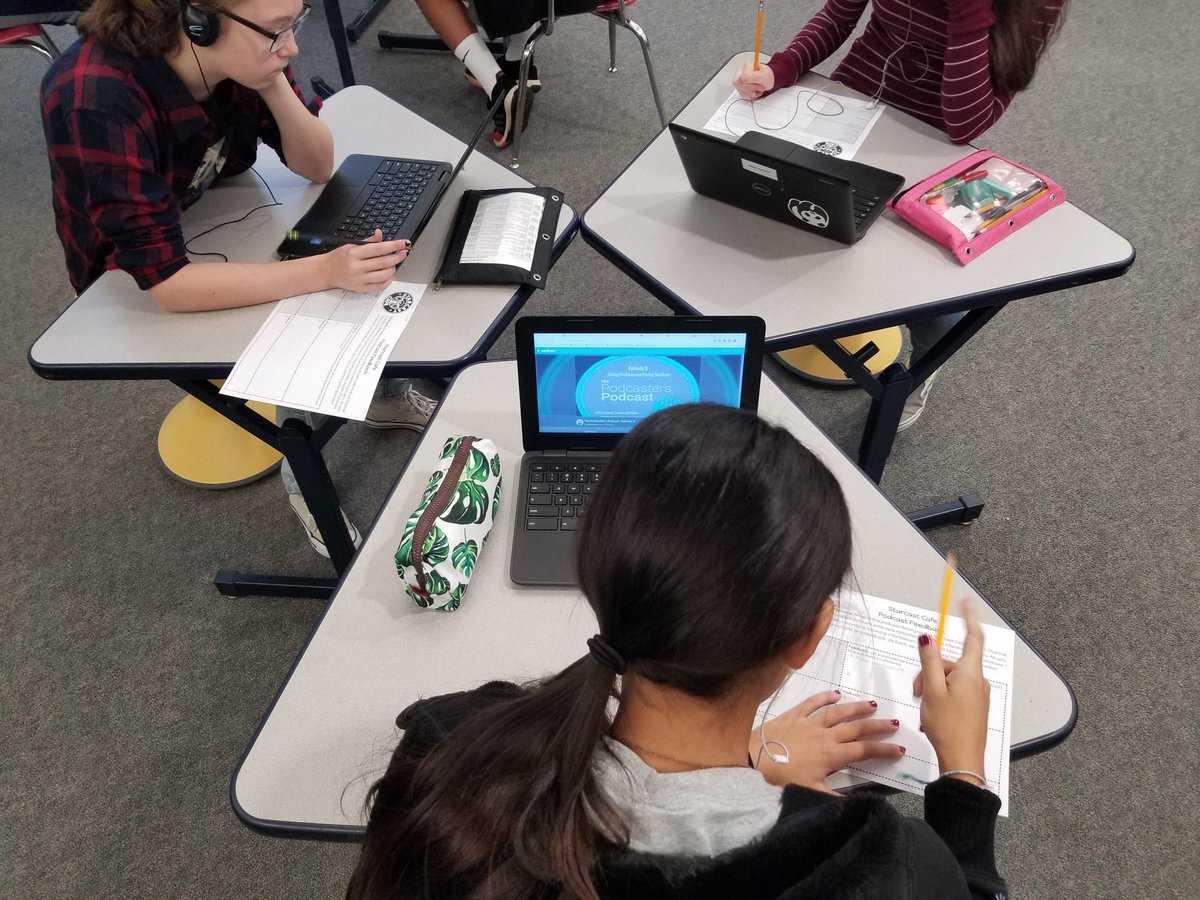 suzupde's tweet photo. Wow!! Amazed at the BCMS 8th grade Starcast Cafe with student created podcasts that tackle current issues -- Super cool way to share books! Thanks for your support @starbucks @used2bMsMurphy @rgensel1 @PrincipalBCMS  #bravobburg @elizurb3 @Ms_K_Allen https://t.co/yRi9vvM3JD