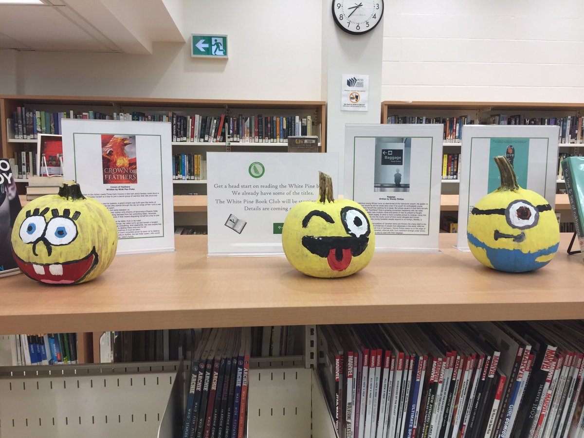LLCPCSS's tweet photo. PCSS LLC loves Halloween! Thank you to our Library Leaders for painting pumpkins. ⁦@PortCreditSS⁩ ⁦@PeelSchools⁩ ⁦@PDSB_Libraries⁩ https://t.co/NYGFh5Rdhi