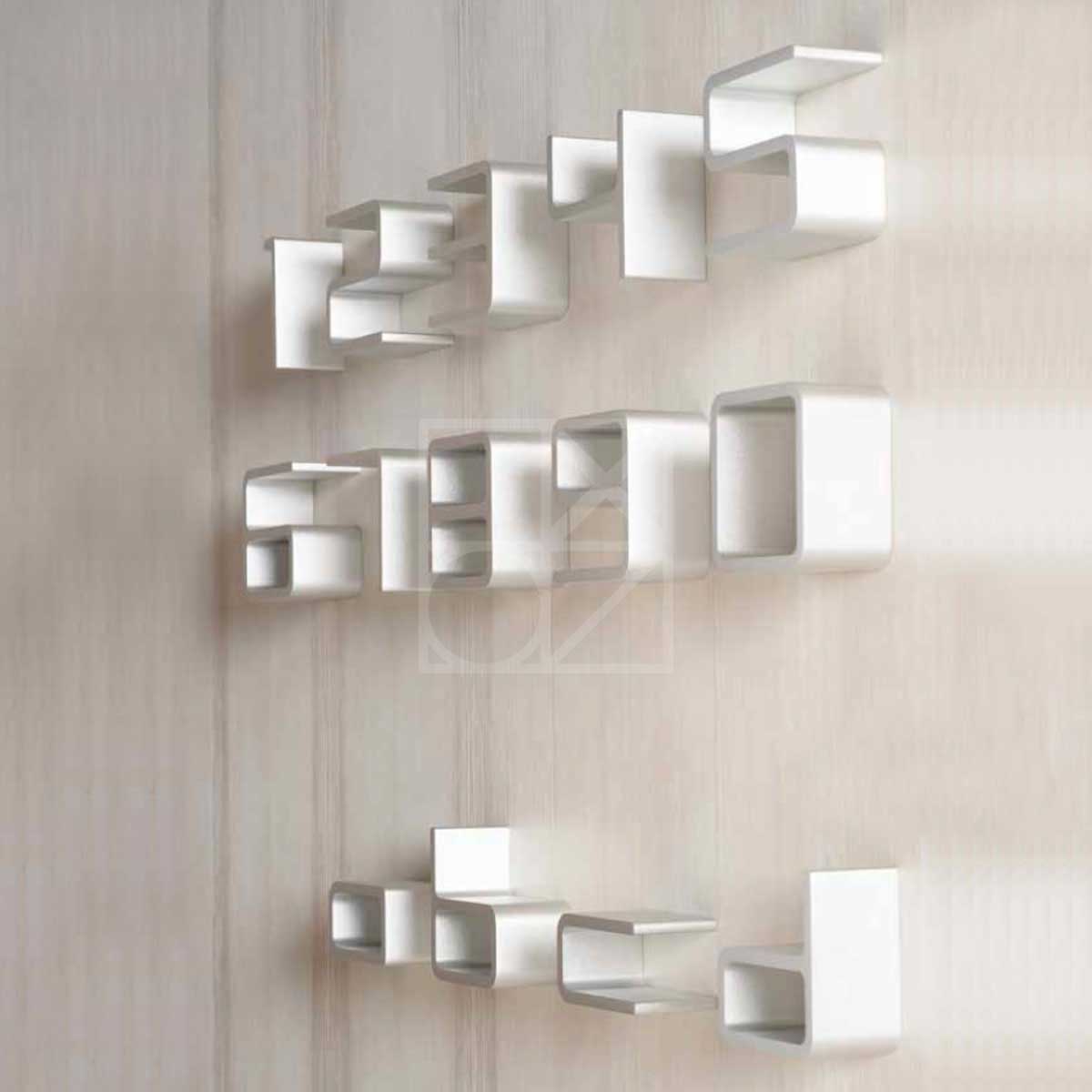 choixdesign's tweet image. Personnalisez votre entrée avec un #numérodemaison tridimensionnel et une typographie #design ! by #authentics exclusivement sur choixdesign.com/numero-maison-…