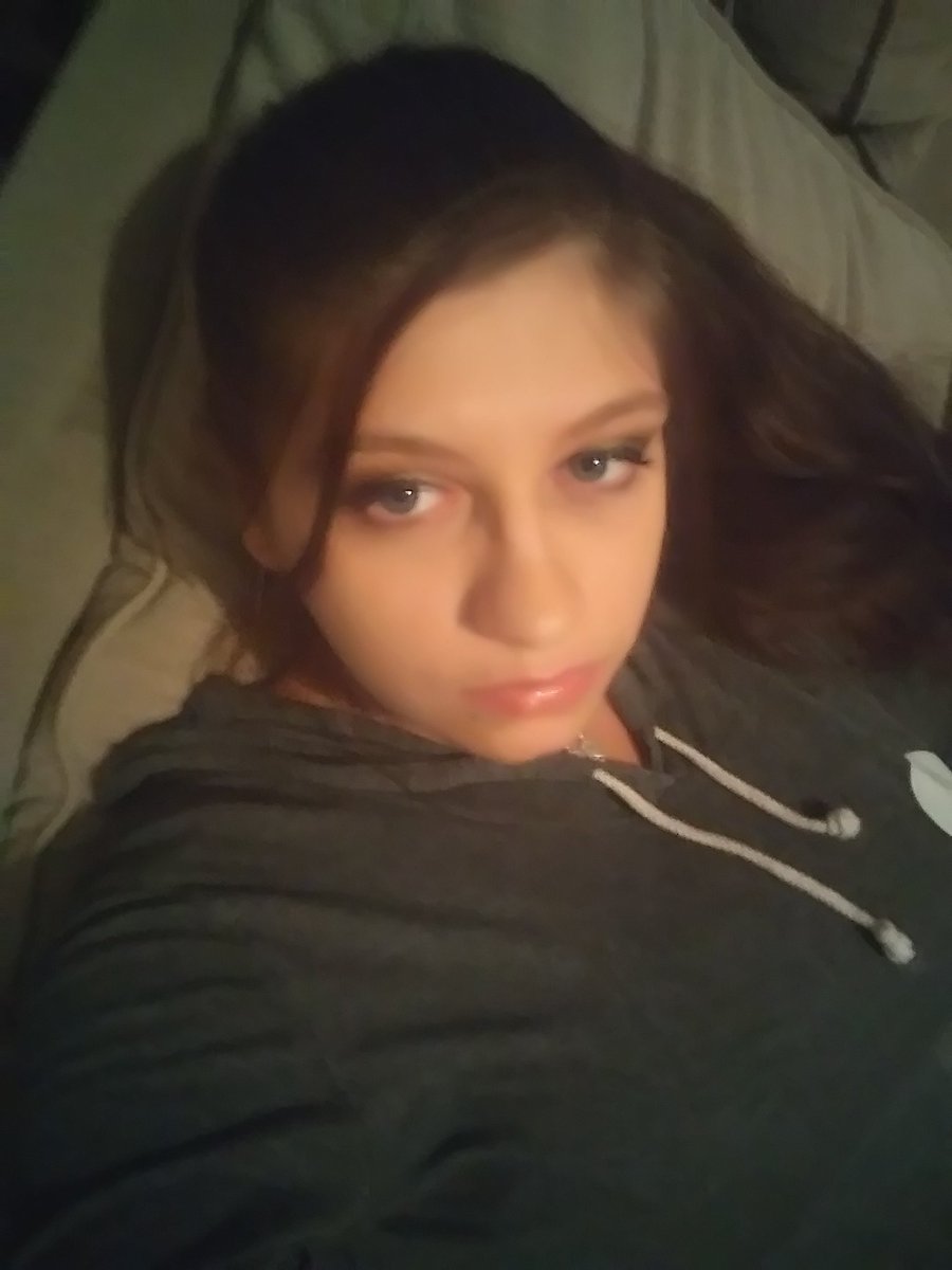 kezzytidrow's tweet photo. I have spots open for new subs. You can DM me here, or Kik me @ kezzytidrow. Come get to know your new addiction ❤ 
As always, approach properly. Payment on profile.
#findom #KeziasKiss #bdsm #Domme #finsub #subslave #cashslaves #dominatrix #cbt #joi #sph #goddess @piggyslavery1 https://t.co/3d0K6PRQwi