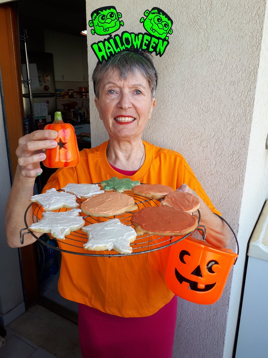 FrancescaEdesia's tweet photo. Happy Halloween!  🎃🎃🎃#Halloween #halloween2019 #HappyHalloween https://t.co/YwUK5UzTs1
