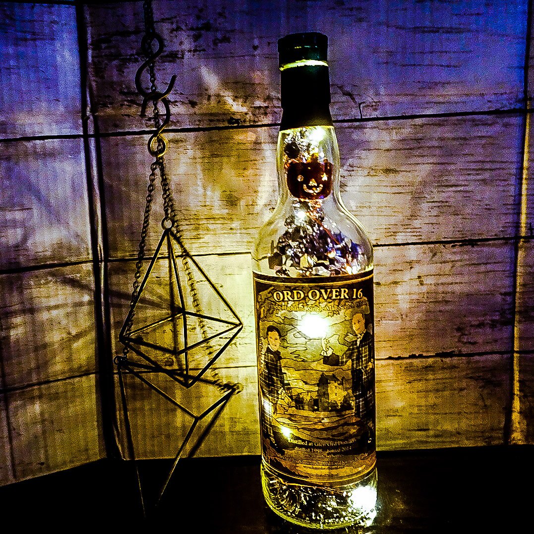 Happy Helloween💃✨
#bottlelamp #bottlelight #whisky #whiskey #威士忌 #whiskylover  #whiskylamp #ウイスキー愛好家 #ウイスキー好き #ウイスキー好きな人と繋がりたい  #interior 
instagram.com/whiskybottlela…