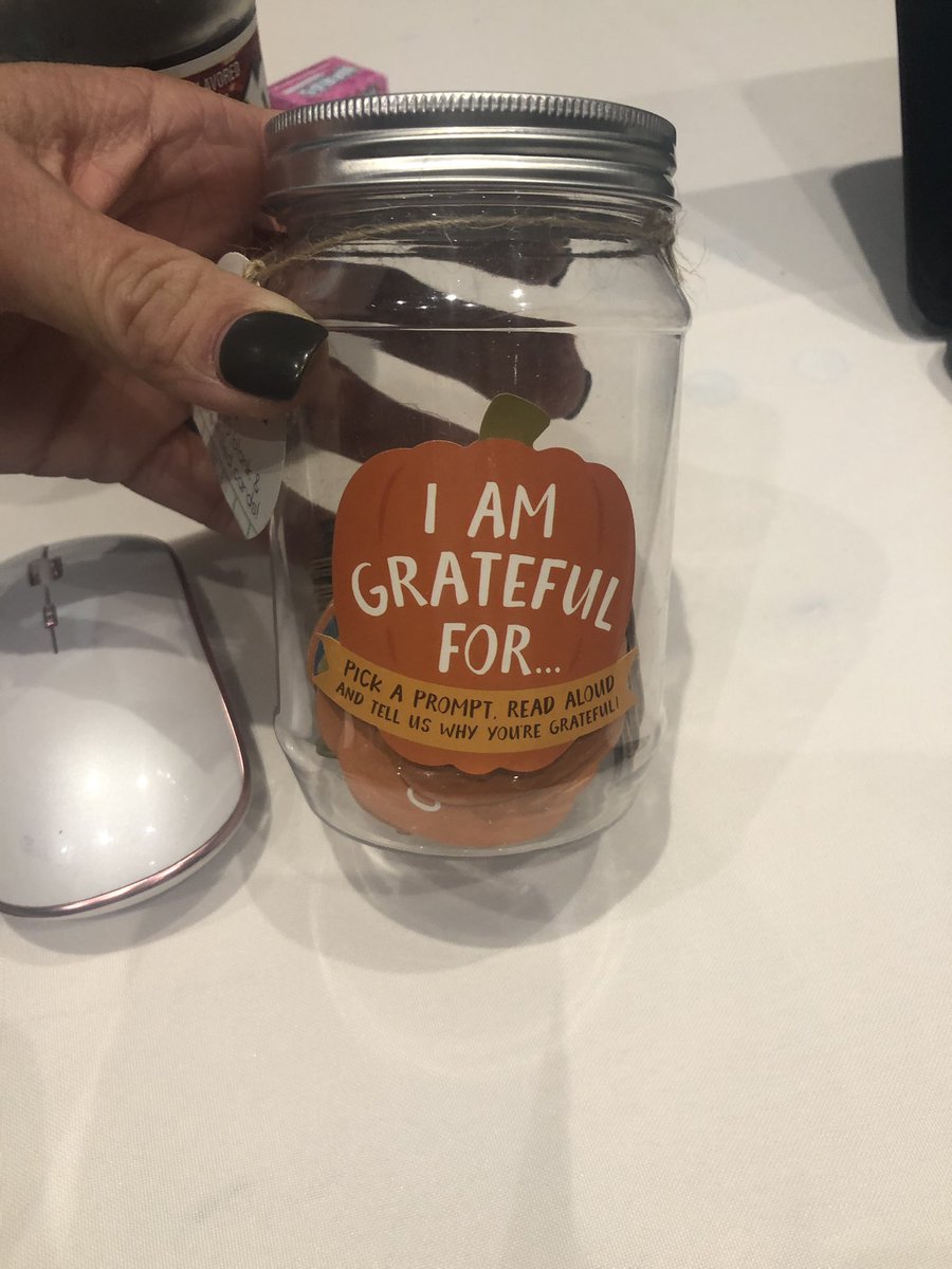 amandawhitecom1's tweet photo. I’m grateful for Kortney Clayton for giving me this kindness gift. @TigerTeacher3 #kindness #r10idcc #cisdtigers #commerceMS https://t.co/6ljWNehiCA
