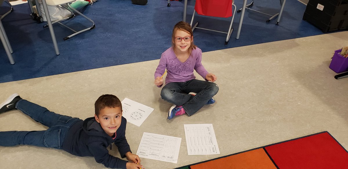 Students played Spin and Round to practice rounding to the nearest 10. <a href="/DiscoveryAPS/">Discovery APS</a> <a href="/DiscoveryESPTA/">Discovery PTA</a> <a href="/DscAPSG2/">Discovery APS 2nd</a>