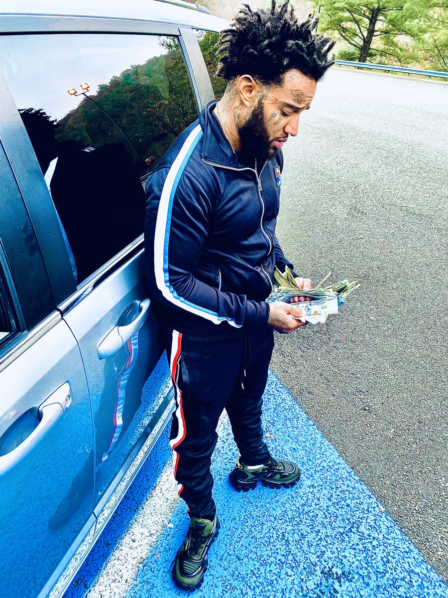 BigFlock187's tweet photo. O.P.P Grandpa 👴🏽 https://t.co/6mEzxwiN5C