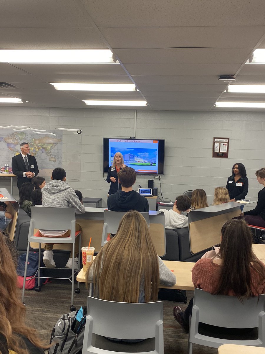 MBA program tweet media