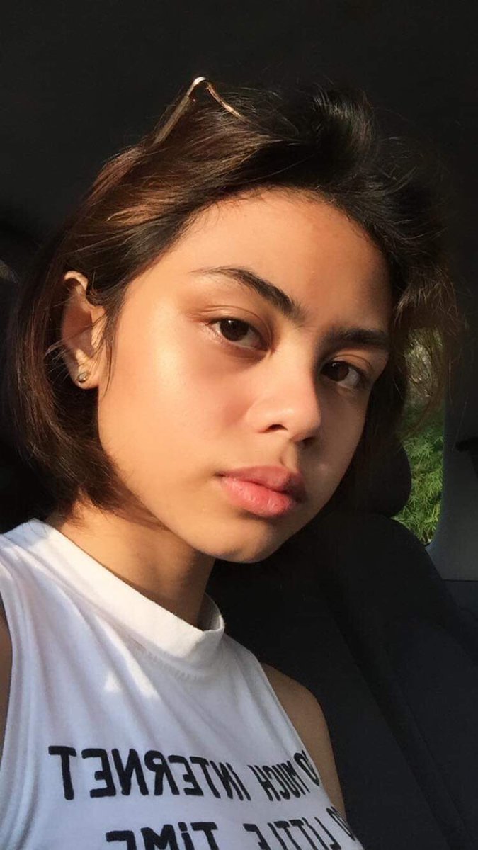 sanchezalyannaa's tweet photo. Flex ko lang sila. Not only are they pretty, marami pang pera 🤩🤩🤩 #sponky #gouste #freesamgyupforalyanna https://t.co/aXyvgwDb6k