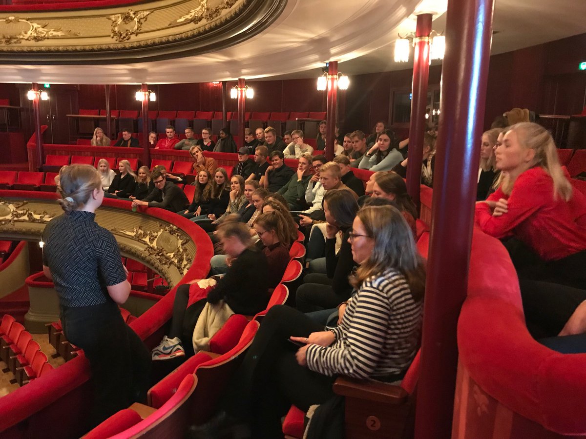 Het gesprek met pabo studenten na het zien van de voorstelling Ruimtevlucht. #ruimtevlucht #pabo #stadsschouwburggroningen