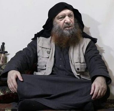 Eyer Burda Birisi Yardıma ihriyacı Varsa Oda Suriyedir
YPG /YPJ Bayrağın Altında Duşmana Karşı Savaşmak istiyorlarsa Buyursun Gelsinler
Şuan Duşmanımız Aynı

Sonra Herkes Kendi Yoluna