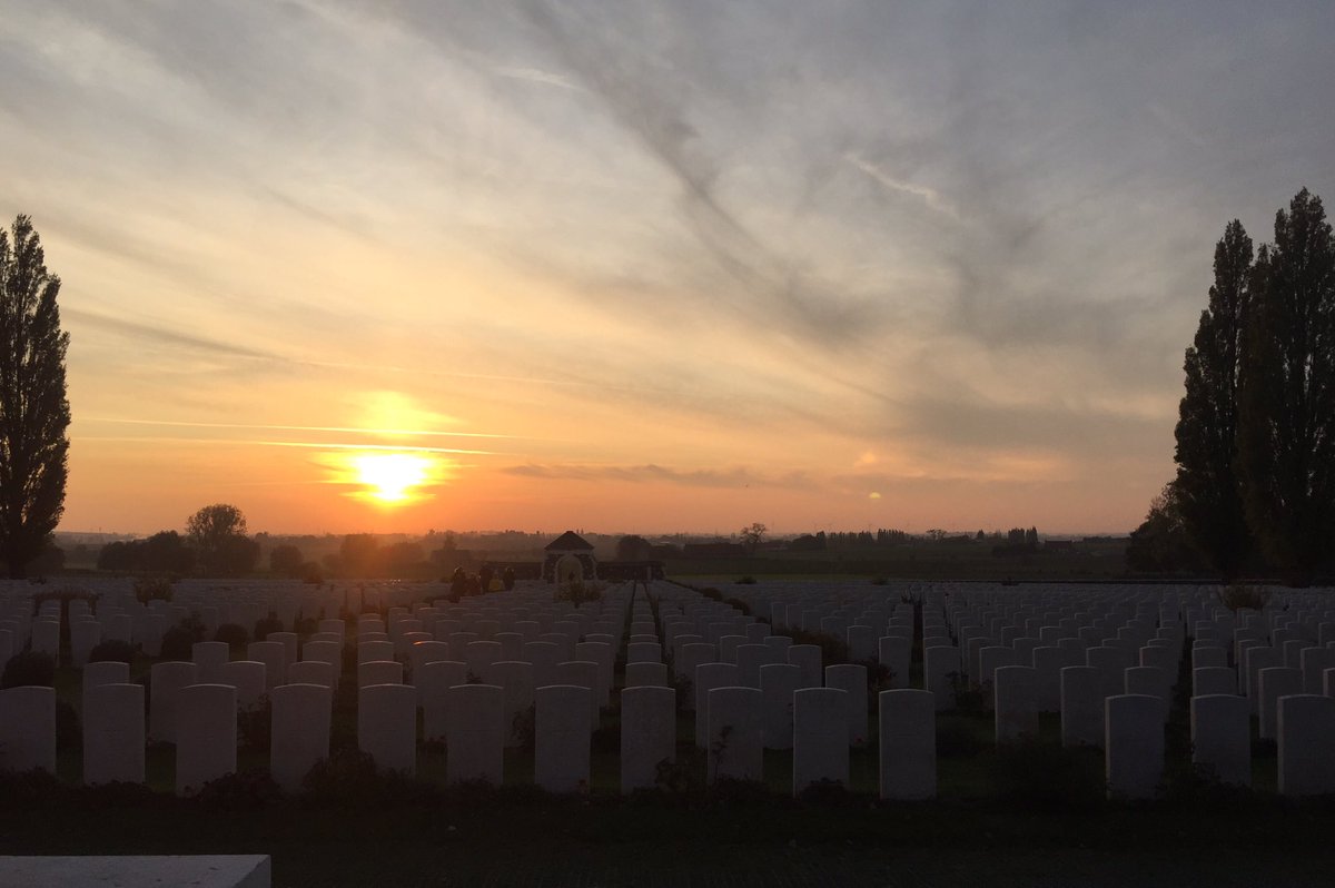ColetteMcCourt1's tweet photo. At the going down of the sun and in the morning. We will remember them. https://t.co/2lndsPL6VT