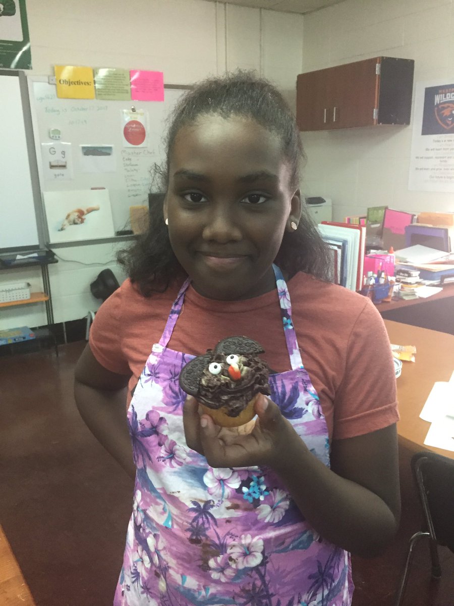 ALittle2664's tweet photo. Westport Cake Decorating Club supports their neighborhood and community! https://t.co/UMdhdTFixn