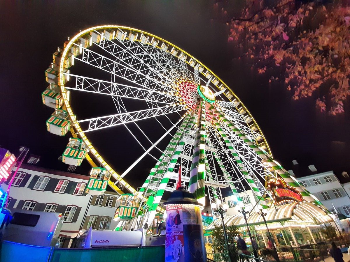 BASELCROWD (@baselcrowd) on Twitter photo Gleiche Message, cooleres Bild: Herbstmäss-Special in der Baselcrowd mit den schönsten Fotos von der Basler #Herbstmesse.
#basel <a href="/BaselLive_ch/">BaselLive</a> <a href="/baseltourism/">This is Basel</a> <a href="/bzBasel/">bzBasel</a> @bzBaselland <a href="/bazonline/">Basler Zeitung</a> <a href="/Telebasel/">Telebasel</a> @srfbasel @Radio_X_Basel <a href="/Radio_Basilisk/">Radio Basilisk</a>
bit.ly/2pVFZRT Gleiche Message, cooleres Bild: Herbstmäss-Special in der Baselcrowd mit den schönsten Fotos von der Basler #Herbstmesse.
#basel <a href="/BaselLive_ch/">BaselLive</a> <a href="/baseltourism/">This is Basel</a> <a href="/bzBasel/">bzBasel</a> @bzBaselland <a href="/bazonline/">Basler Zeitung</a> <a href="/Telebasel/">Telebasel</a> @srfbasel @Radio_X_Basel <a href="/Radio_Basilisk/">Radio Basilisk</a>
bit.ly/2pVFZRT
