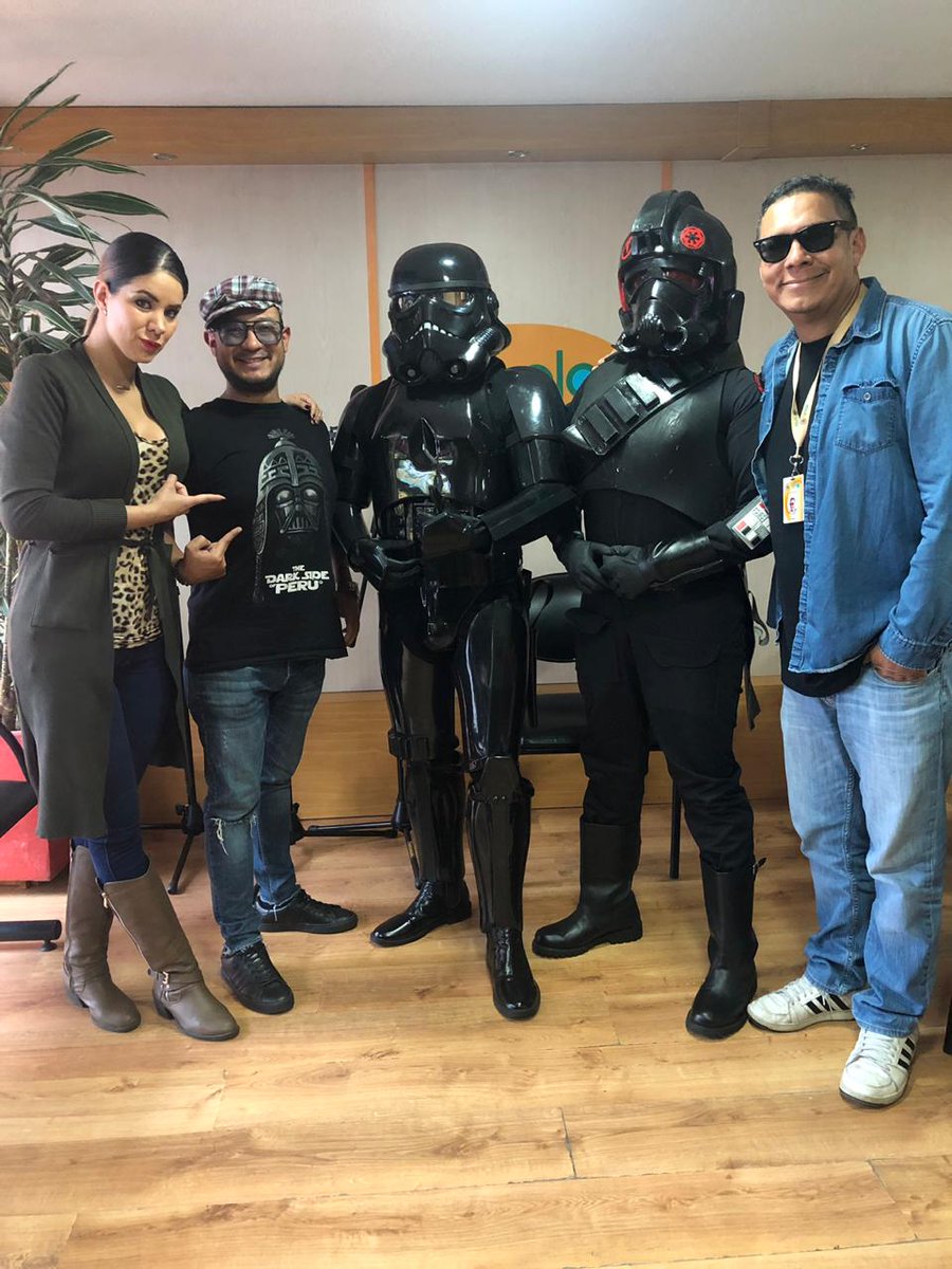 swfcuio's tweet photo. ¡No siempre somos los malos de #StarWars! Por eso, el Emperador solicitó la presencia de las #SpecOps imperiales para ayudar en la donación de sangre de @cruzrojaecuador.
¿Quieres apoyar también? ¡Acolita! Tienes hasta las 18h00.
#soySWFCUIO #DonaSangreDonaVida https://t.co/YECBMgHtyh