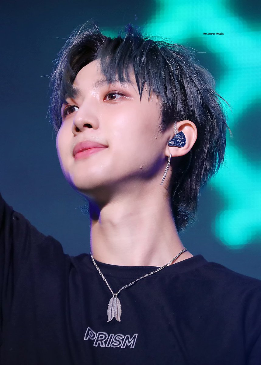 SimpleThingsHUI's tweet photo. ➖
191027
#펜타곤 #PENTAGON #후이 #회택 #HUI #フイ #PrismInmoscow #pentagoninMoscow
@CUBE_PTG https://t.co/y6N8odc4aH