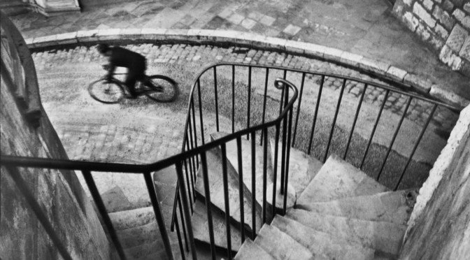pepedesantos's tweet photo. 📷 Historia de la Fotografía: Henri Cartier-Bresson 

Considerado por muchos el padre del fotorreportaje 

💡 Defendió la idea del Instante Decisivo

#HistoriadelaFotografía #Cartier-Bresson https://t.co/zm6O8wBLIY