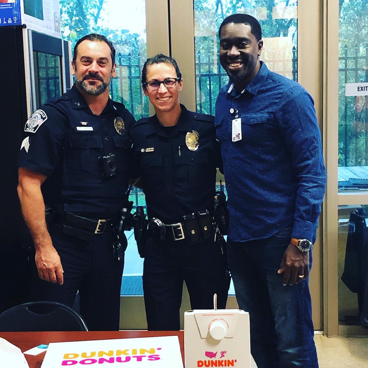 HuntersvillePD's tweet photo. Rev. Theo Schaffer from @gracechurchclt stopped by our office to drop off some donuts! Thank you! #ThankYou #YouKnowTheWayToOurHearts #PowerRings #CopPills #CheatDay_Everyday #SoGood #TheyGone #HuntersvillePD https://t.co/FuPibXdW93
