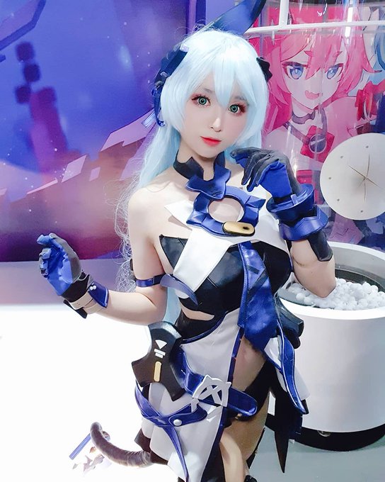 Twitterのコスプレ画像33