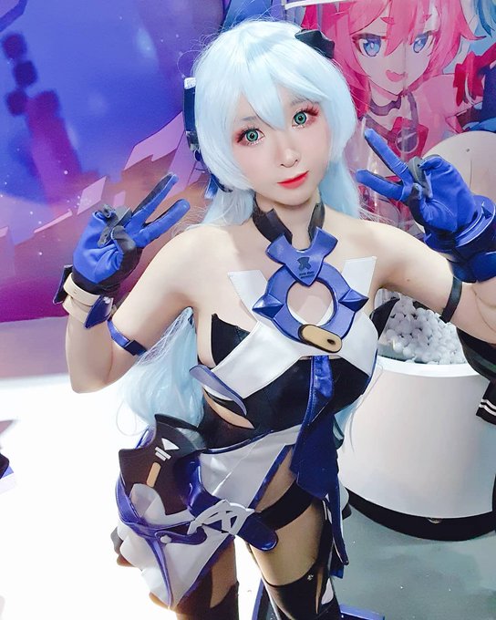 Twitterのコスプレ画像34