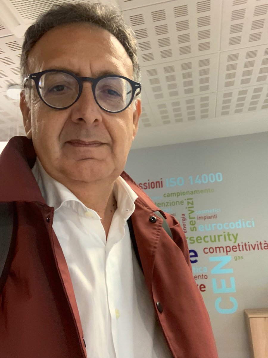 Lavoro sulle norme UNI : nel gruppo di Lavoro UNI/CT 040/GL 24 "Coaching" stiamo definendo tra i vari Stakeholders i requisiti per la Figura Professionale del #Coach nelle Organizzazioni #KHC #CertificationMilano