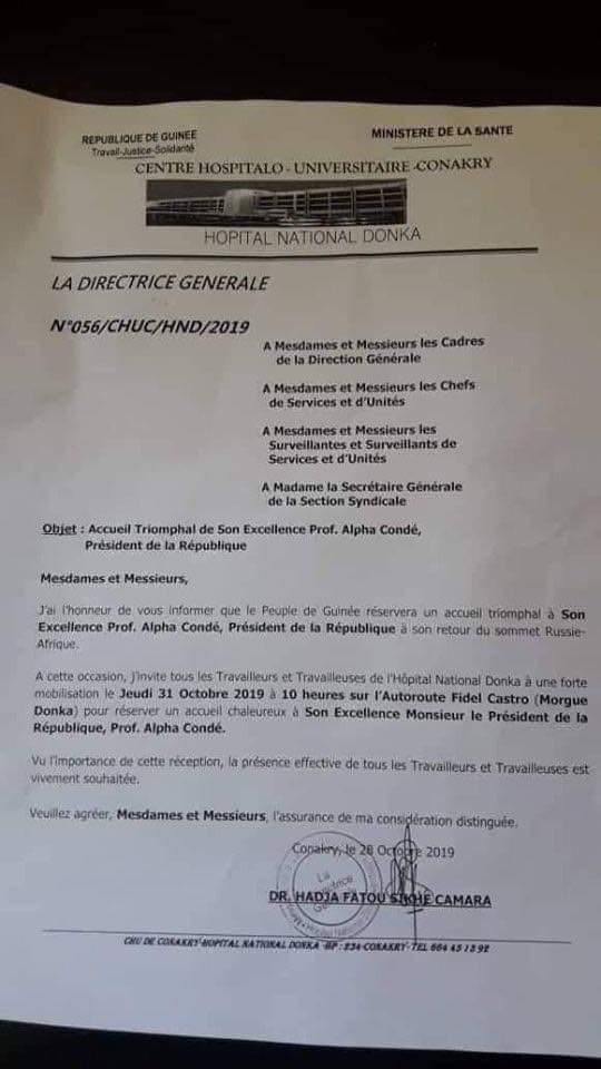 #Guinée.
La DG de l'hopital Nationale #Donka exige aux travailleurs du C.H.U de partir accueillir #Alpha_Condé <a href="/President_GN/">Alpha CONDÉ</a>. La vie des patients en danger pour satisfaire la folie des egoistes, ils abandonnent les pauvres patients. #Amoulanfé <a href="/Amoulanfe2020/">#Amoulanfé 🇬🇳</a> <a href="/jwormington/">Jim Wormington</a>