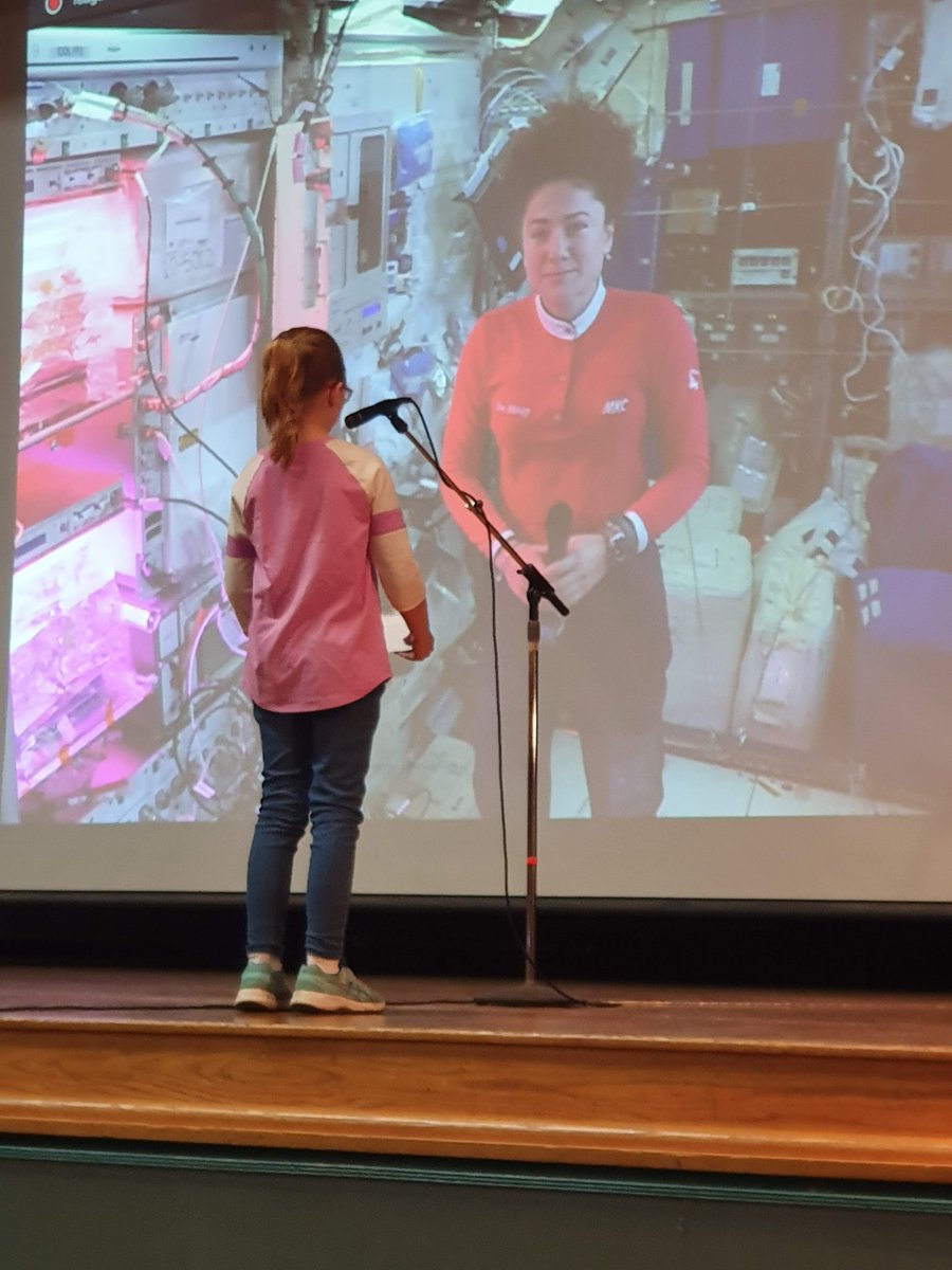 Jessica Meir tweet media