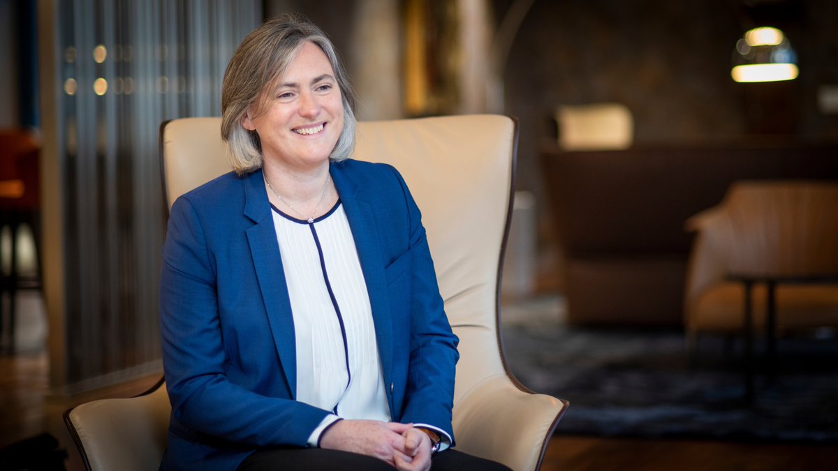 avivaplc's tweet photo. 🏆Congratulations Angela Darlington on being ranked number 2 in the OUTstanding 100 LGBT+ Executives List.  Angela has been recognised for her support for the LGBT+ community both here at Aviva and with @OneYoungWorld and @StonewallUK 🏳️‍🌈https://t.co/OaU0gp3iUm #OUTRoleModels19 https://t.co/8Zoj5MZ22r