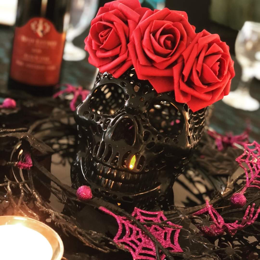 GolfSleepy's tweet photo. This past weekend we hosted our Closing Dinner Dance. The Day of the Dead theme was a hit with dancers, mariachi band and vibrant decor it was a memorable night! A round of applause for our food and beverage department for putting on such a fun night  #dayofthedead https://t.co/9ACLFALnZw