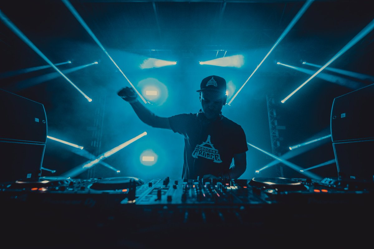 There is my new twitter account 🎉😎
<a href="/holocene/">holocene</a> was awesome 🎈
#festival #Grenoble #france
#frenchcore #hardcorefrance