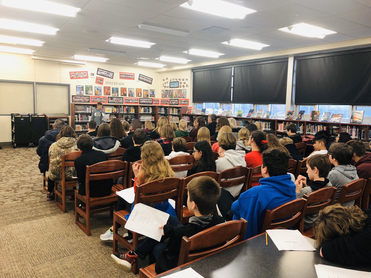 MMSLibrary118's tweet photo. Poetry in the library with 7th grade! @ZootMs and @MatthewsMS118 #mms118life https://t.co/LQqUD1a16r