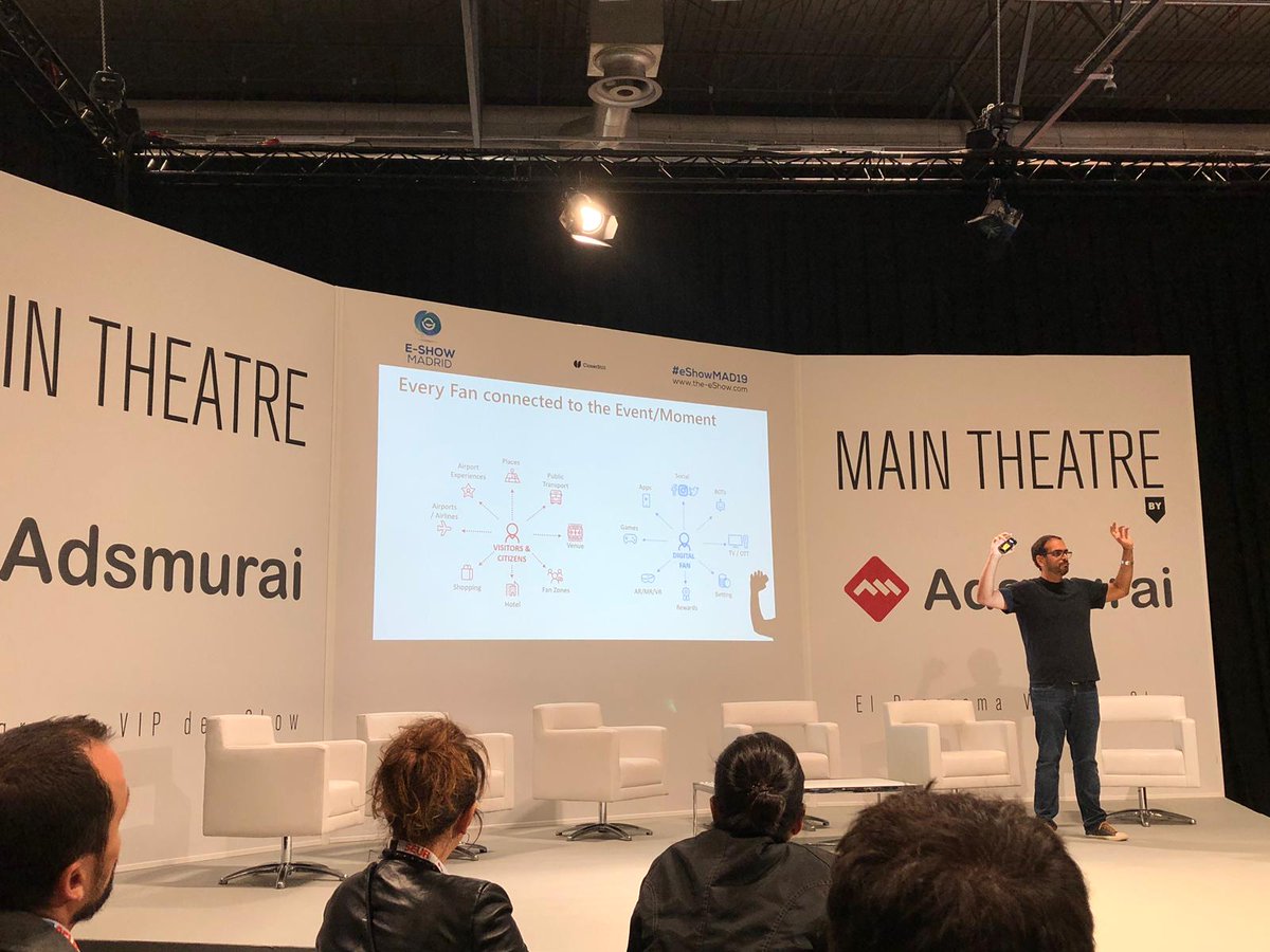 creativialab's tweet photo. Ahora mismo, Guillermo Morales, CTO Sports&Consumer Engagement en Microsoft nos cuenta las claves del #CostumerEngagement que debes tener en cuenta para que la estrategia implementada tenga éxito. ¡Seguimos en el @eshowesp! #eshowMAD19 https://t.co/UVOBdEMf0i
