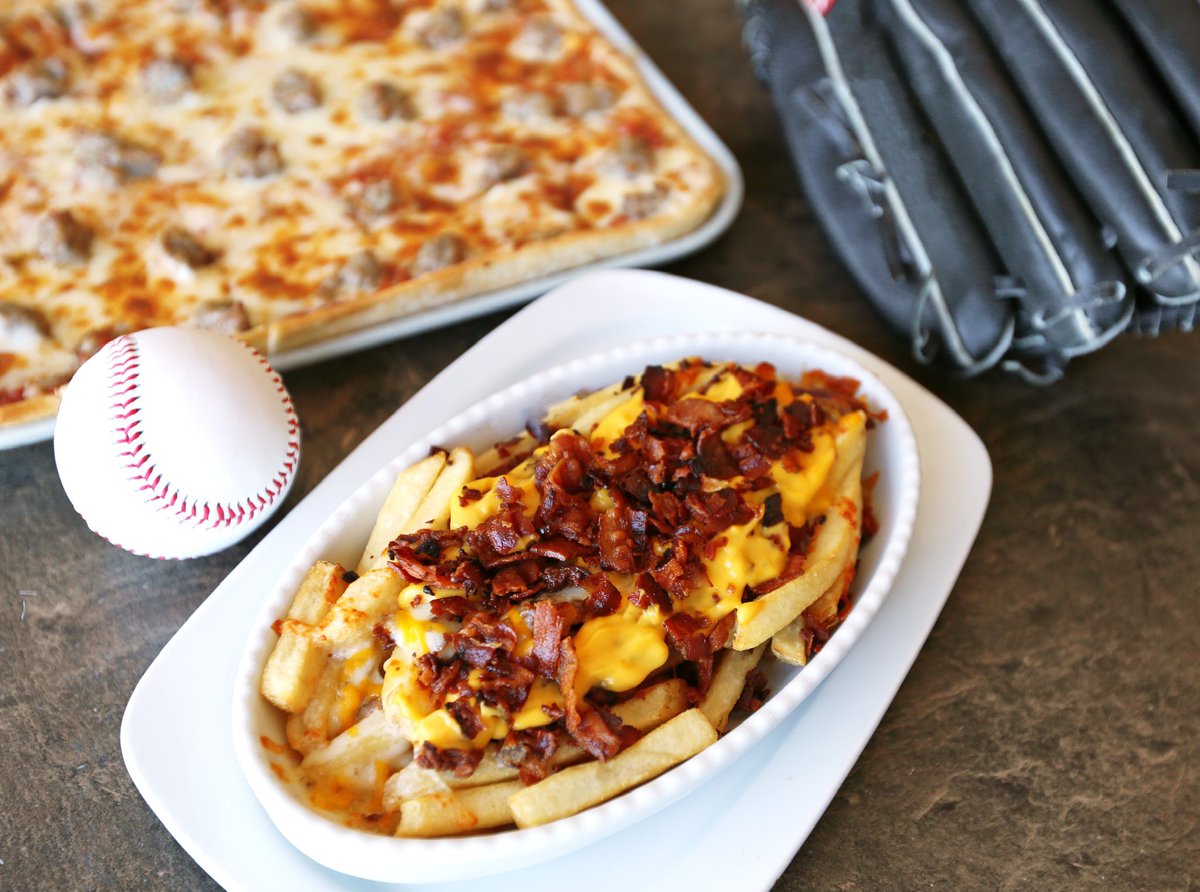 LedoPizza's tweet photo. ⚾️ Baseball Special GIVEAWAY ⚾️

WE ARE GIVING AWAY (2) 
$25 #LEDOPIZZA GIFT CARD! 

RETWEET AND FOLLOW TO BE ENTERED TO WIN! 
(2 winners picked at 10pm on 10/30/19)

🥓🧀🍟 Deal: FREE Bacon &amp; Cheese House Fries with any 18” 1 Topping Pizza 
Details: https://t.co/VwOi0rI4L3 https://t.co/cHsV406n0c