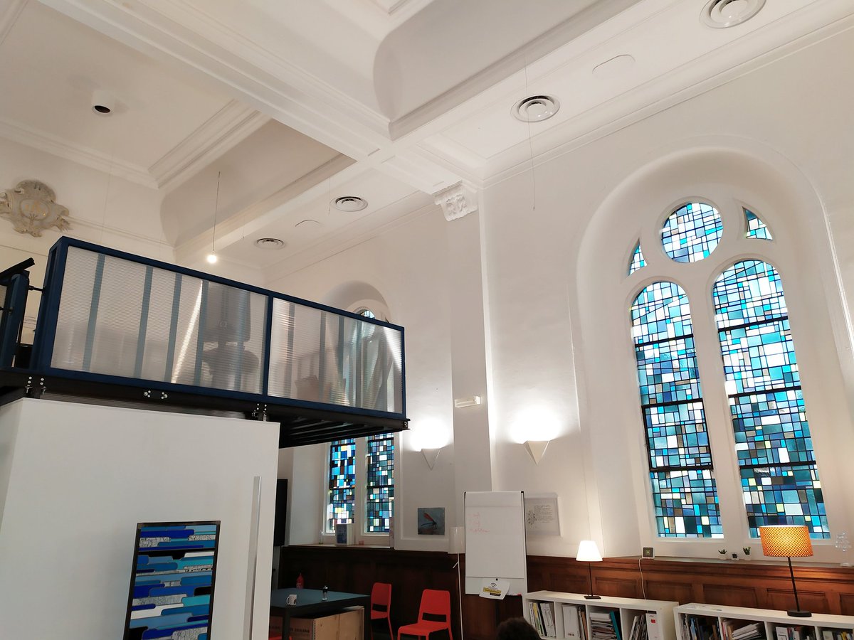La <a href="/ChapelleRennes/">La Chapelle_ Rennes</a> Coup double!! 
Un endroit surprenant et une chouette expo de #WAR #Rennes
Merci <a href="/StphaniePasco/">Stéphanie Pasco</a> @TWP2B pour le brief 😉