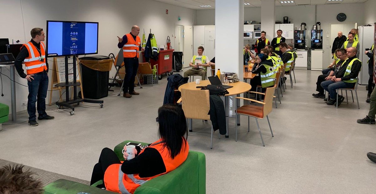Kokeilemme ensi kertaa Suomessa pelillistämistä logistiikan alueella: <a href="/LeanwareOy/">Leanware</a> Oy tuo meille kokeiluun WMS:ään rakentamansa elementin! Tavoitteena kehittää oman henkilöstön ja asiakkaiden tyytyväisyyttä tuomalla toimintaamme uusia moderneja tapoja. #pelillistäminen