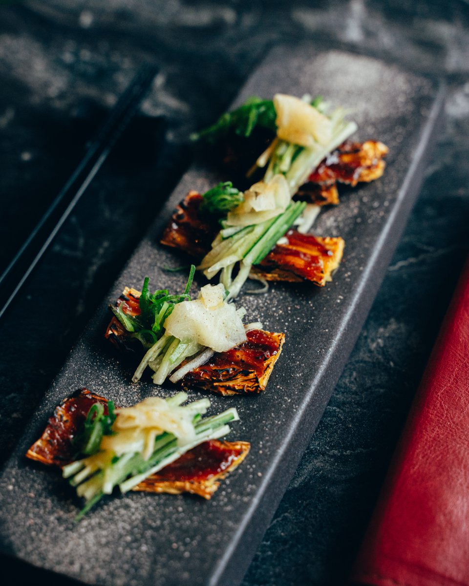 Planta Queen (@plantaqueen) on Twitter photo peking "duck" skin | hoisin bbq yuba, cucumber, scallions peking "duck" skin | hoisin bbq yuba, cucumber, scallions