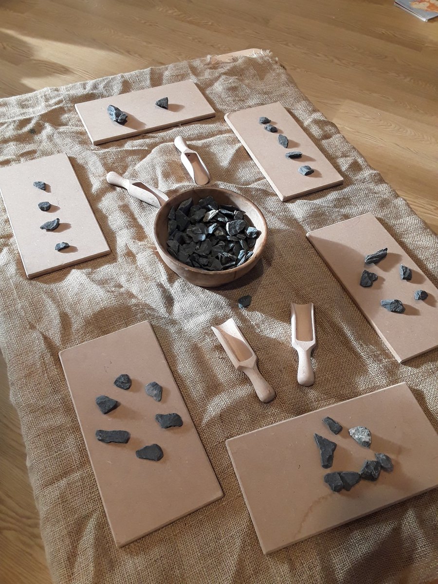 AshbridgeMaxy's tweet photo. #OwlsAtMaxy are engaging in the provocation activity set out for them to explore.They are forming patterns with the stones and critically thinking about different shapes. "I made a circle" "I used lots of stones" #CharacteristicsOfEffectiveLearning #ShapeSpaceMeasure #EYFS https://t.co/MAVa4FtWSV