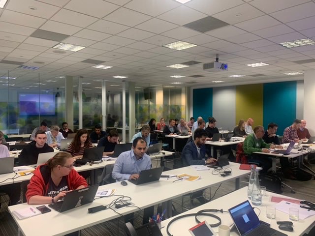 DataVizWhizz's tweet photo. Been a while since I’ve hosted a #powerbi dashboard in a day course. Rolling back the years.....#DIAD #PowerPlatform https://t.co/aPHYxIVqFD
