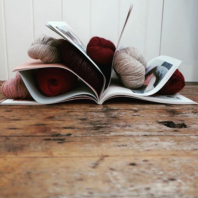 WildAndWoollyuk's tweet photo. New season, new clocks, new @_makingstories patterns. Fall 2019 is on the shelves along with loads of the called-for yarns: @lanivendole, @rosapomar #bruscayarn and #mondimyarn, @tukuwool fingering, @jarbontextiles #knitbynumbers
And of course endless yโฆ https://t.co/uN2m6HyFj2 https://t.co/zfjKrNC1CN