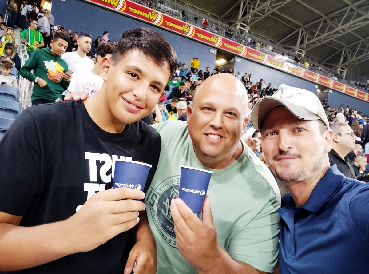 Watergen_Inc's tweet photo. #Watergen sponsored the #ShalomGame an All-Star #football Football match between legendary #Brazilian players and former #Israeli National players! The game took place yesterday at Ofer Stadium #Haifa, #Israel https://t.co/gYRZUje5yf