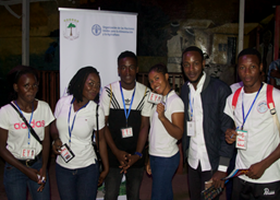 Nuestros alumnos estuvieron presentes en el gran concierto benéfico  “hambre cero”  Organizado por el fondo de la naciones (FAO) Que se celebró en el centro cultural Ecuatoguineano. En esta gala nuestros alumnos donaron también alimentos. !BIEN HECHO! <a href="/UNICEFGuineaEcu/">UNICEF Guinea Ecuatorial</a> <a href="/AfondoO/">A fondo Oficial</a>