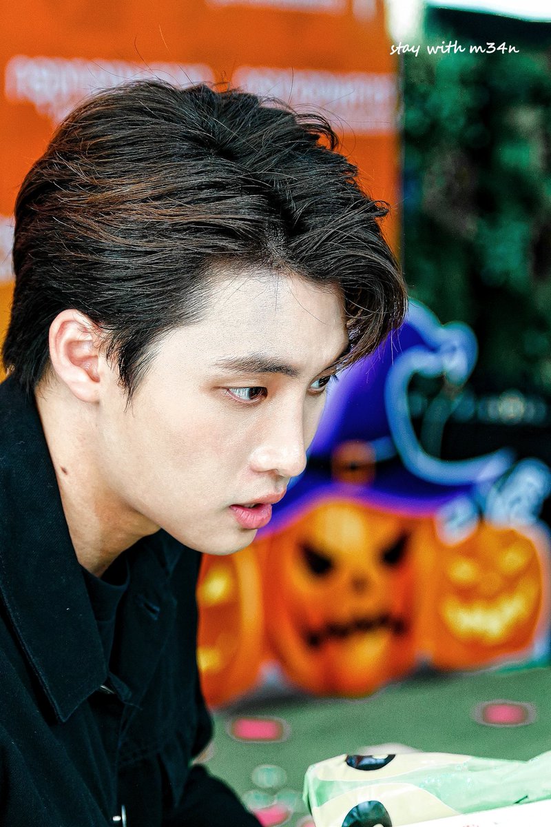 StayWithM34N's tweet photo. นานๆจะลงทีนึง อยากบอกว่าคิดถึงมากมาย #HalloweenHallomean https://t.co/90i3tnbkn7