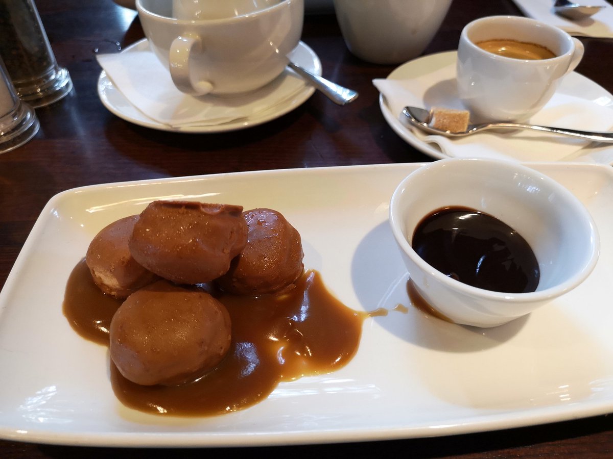 Lovely meal at Miller and Carter to celebrate one year since getting engaged. 😊🎉💍

#anniversary #celebrate #schnitzel #anniversarymeal #profiteroles #anniversaryweek #longengagement